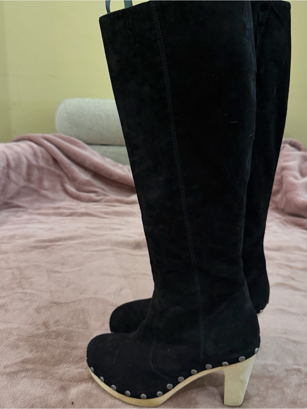 Cynthia Vincent Black Suede Studded Platform Boots Size 9.5